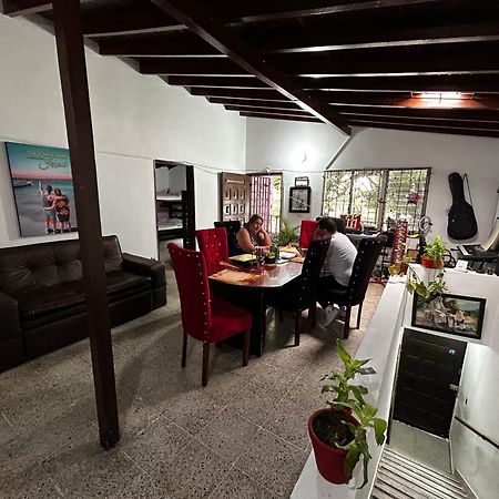 Hostel Urban City ميديلين المظهر الخارجي الصورة