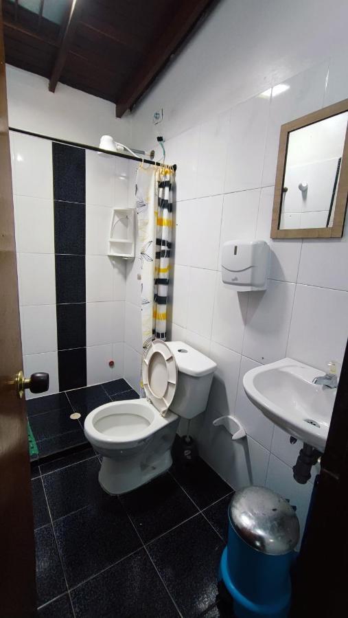 Hostel Urban City ميديلين المظهر الخارجي الصورة
