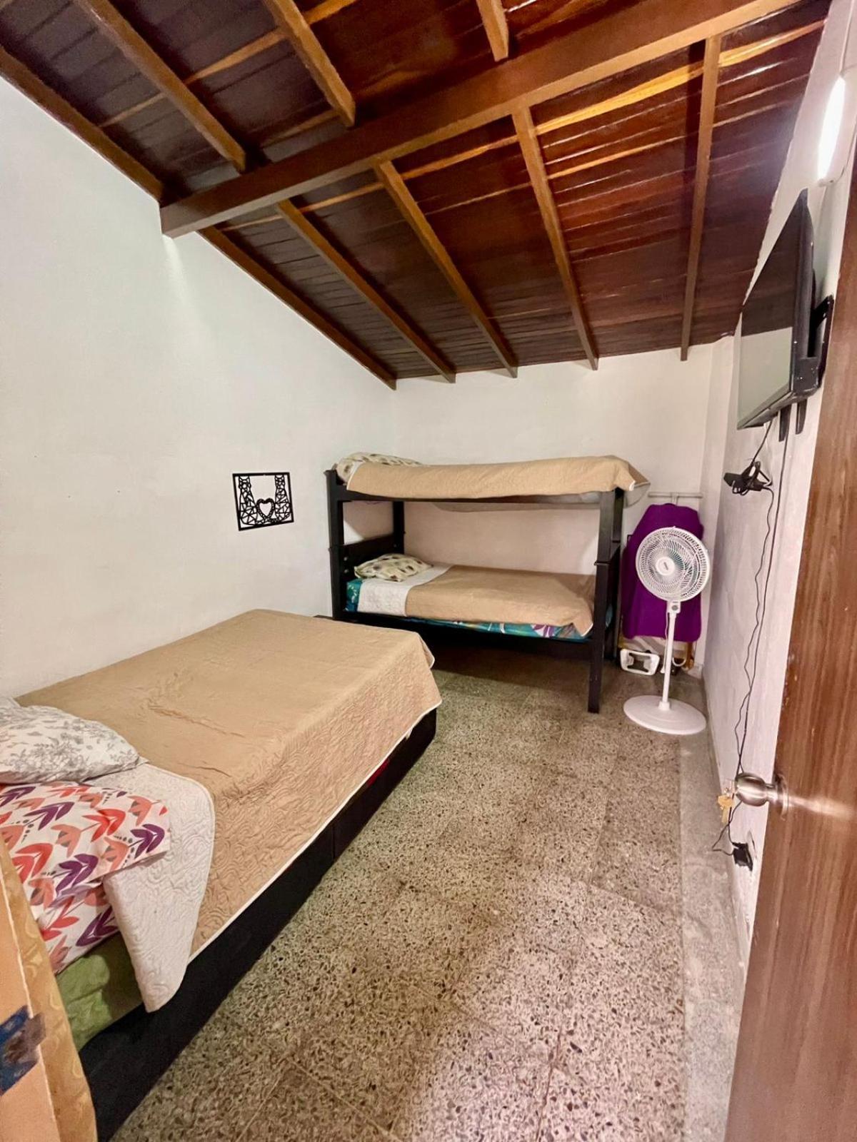 Hostel Urban City ميديلين المظهر الخارجي الصورة